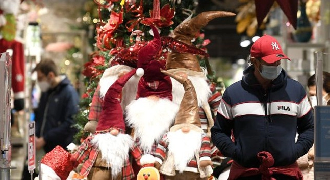 Covid Natale 2020, spostamenti possibili solo per familiari: le ultime