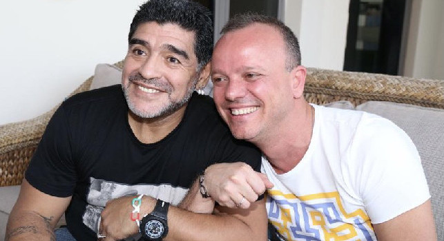 Gigi D'Alessio a Maradona: Diego è leggenda, ho il privilegio di esserti amico, non lo dimenticherò mai!