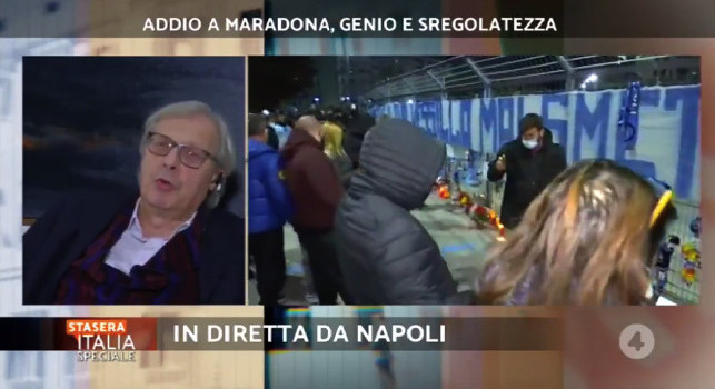 Coprifuoco 'violato', Sgarbi difende Napoli: Culto pagano per Maradona da rispettare come fu per Caravaggio! [VIDEO]