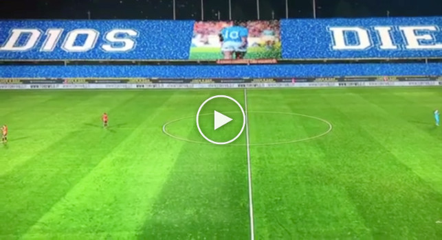 Benevento-Juventus si ferma per onorare Maradona: applauso delle squadre e occhi lucidi per Inzaghi [VIDEO]