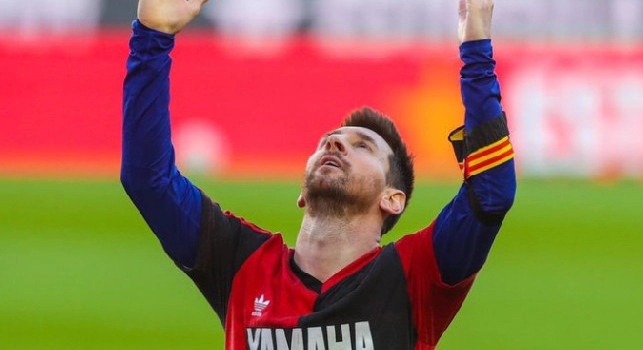 Messi omaggia Maradona