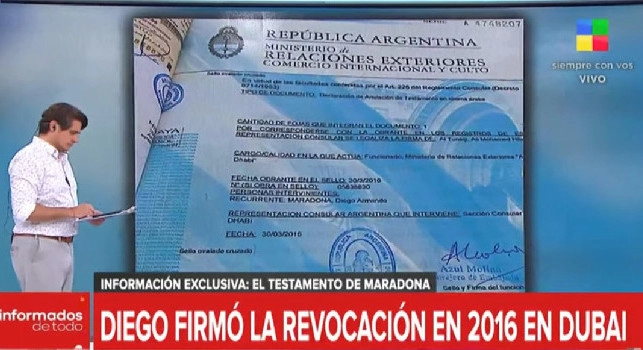 Bomba dall'Argentina: Maradona ha rimosso tre familiari dal testamento! Spunta il documento firmato nel 2016 [VIDEO]