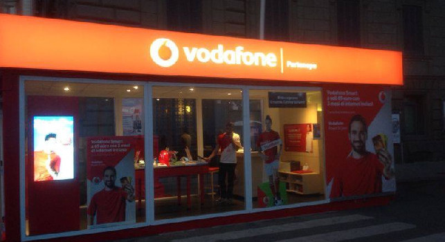 Emergenza Covid, giga gratis per tutti nel giorno di Natale: l'iniziativa di Vodafone, Tim e Wind-Tre