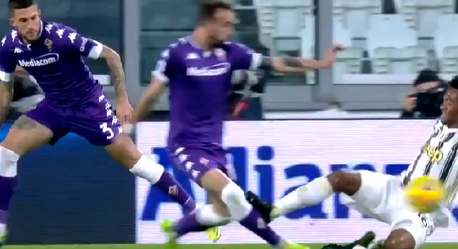 Cuadrado, intervento killer su Castrovilli: Juve in 10 contro la Fiorentina [VIDEO]
