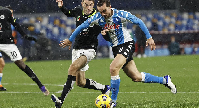 Napoli-Spezia 1-1, Nzola pareggia su rigore generoso ma che errore di Fabian
