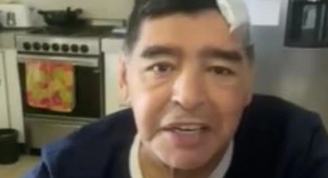 Maradona, spunta l'ultimo video prima di morire: Sono ammaccato. Quando sono con gente buona esco dalla mia tana