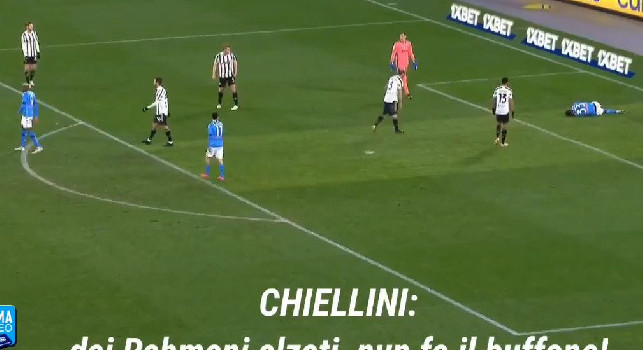 Rrahmani alzati, non fare il buffone, assurda provocazione di Chiellini dopo il fallo da rigore [VIDEO]