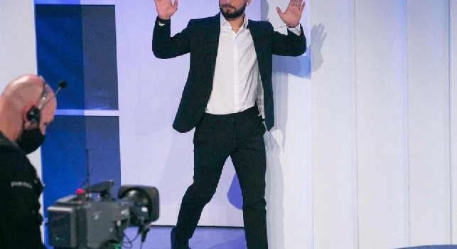 Insigne a 'C'è posta per te': il capitano azzurro è la sorpresa per due genitori speciali [VIDEO]