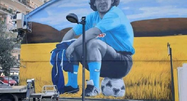 Murales stupendo a Gragnano dedicato a Maradona [FOTO]