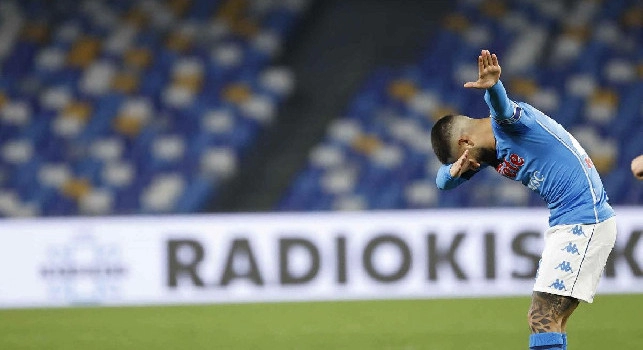 Dalla 'dab' di Insigne alla coppola di Mihajlovic: le emozioni di Napoli-Bologna 3-1 [FOTOGALLERY CN24]