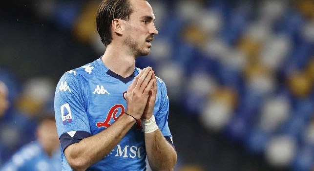 Tuttosport - Fabian ha chiesto 4 milioni pi&ugrave; bonus per rinnovare: la controproposta del Napoli, &egrave; scontro tra le parti