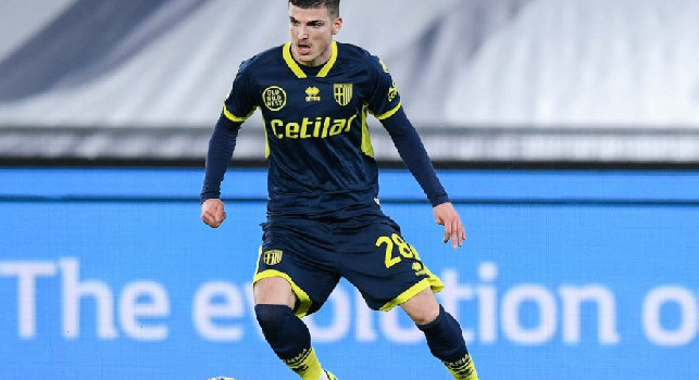 Il Napoli monitora con interesse Mihaila del Parma: ipotesi prestito in un altro club di A qualora i ducali retrocedessero [ESCLUSIVA]