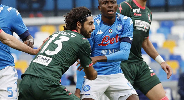 Napoli-Crotone 3-3: entra Petagna per Osimhen, problemi muscolari per il nigeriano