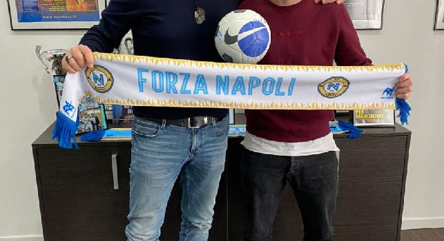 Calcio a 5, Arillo rinnova per tre anni: “Napoli è casa mia”. Il presidente: “In A si consacrerà”