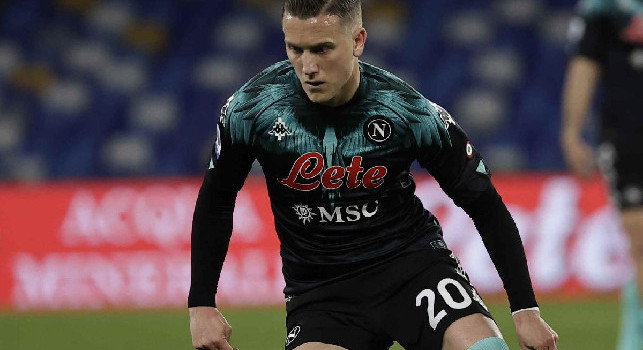 Col Cagliari Zielinski raggiunge le presenze di Altafini