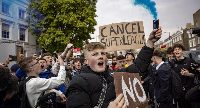 CorSera - Caos a Stamford Bridge, tifosi in rivolta all'arrivo del Chelsea: Super-avidità
