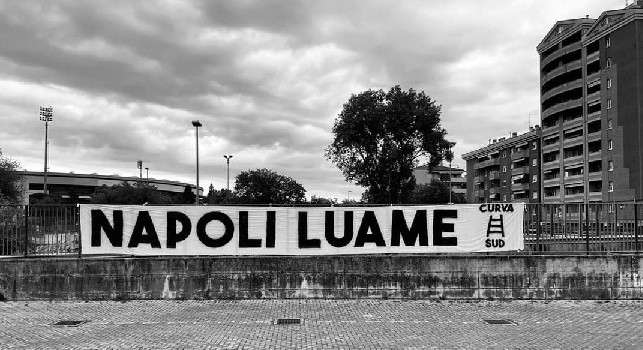 Ultrà Verona infiammano la sfida con gli azzurri: Napoli letame, striscione in città [FOTO]