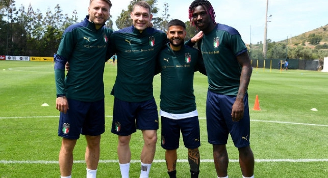 Italia, primo allenamento al Forte Village: Insigne sorride con Immobile e Belotti [FOTO]