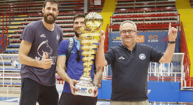 Gevi Napoli Basket, coach Sacripanti: Accettai di venire per il grande amore per la città! Un murales come Maradona? Mi è arrivato un messaggio da alcuni tifosi...