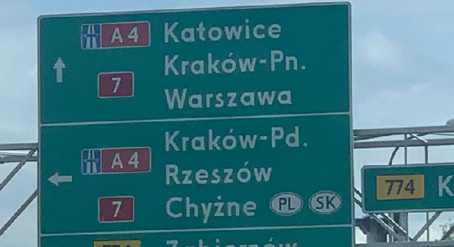 Il Napoli è in Polonia, lo scatto su Twitter: Siamo a Cracovia! [FOTO]