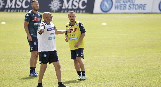 SSC Napoli report allenamento 2 ottobre: lavoro tattico e sui calci piazzati, terapie per Lobotka