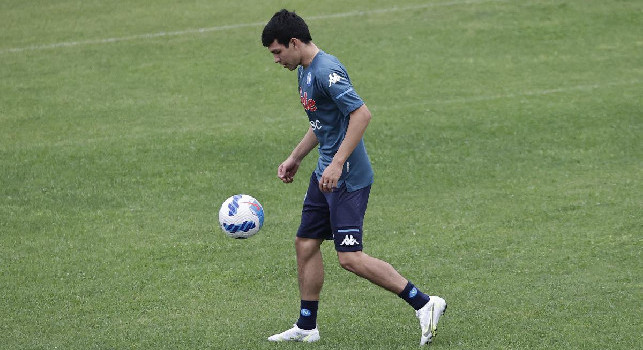 Lozano, l'ex agente: Calciatori abituati a lunghi viaggi: il problema sono i voli diretti che mancano con l'Italia