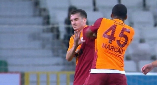 Follia in Turchia, Marcao del Galatasaray aggredisce un suo compagno di squadra durante la partita [VIDEO]