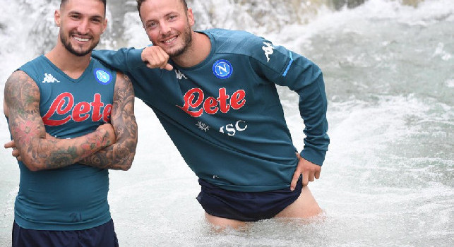 Relax per Politano: weekend a Milano con la sua Ginevra, scatto 'al bacio' [FOTO]