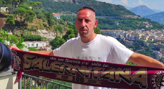 Salerno, brutta sorpresa per Ribery: rubata l'auto all'esterno del centro Maximall