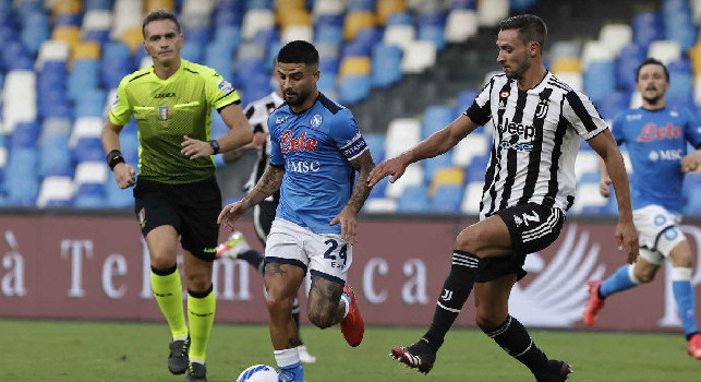 Un capitano, c'è solo un capitano! Coro della Curva B per Lorenzo Insigne