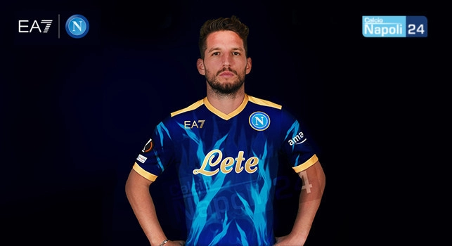 Nuova maglia SSC Napoli EA7: colore blu