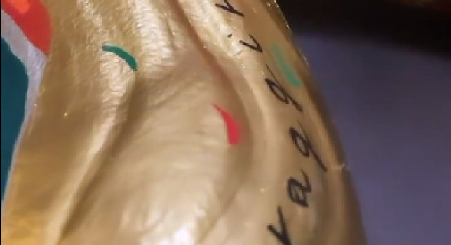 Scarpini celebrativi per il trionfo ad Euro 2020: l'Adidas omaggia Insigne ed il suo <i>tiraggir</i>! [VIDEO]