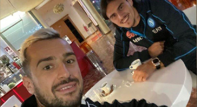 Udinese, Nestorovski va a trovare Elmas nel ritiro del Napoli a Udine [FOTO]