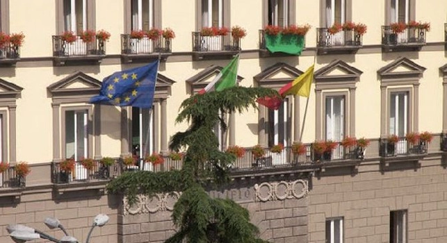 Napoli, arriva l'ordinanza antismog: c'&egrave; lo stop a Euro 0 e Euro 1