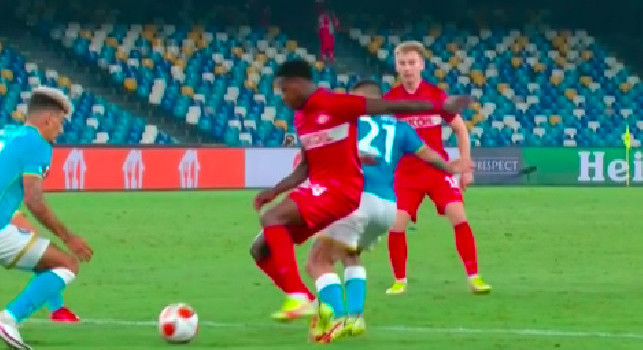 Terzo gol dello Spartak - I russi recuperano palla, Sobolev serve Promes che deposita in rete