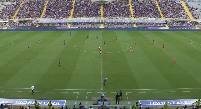 Da Firenze - Appelli caduti nel vuoto, episodi razzisti e la Fiorentina non ha preso posizioni pubbliche: ecco cosa filtra