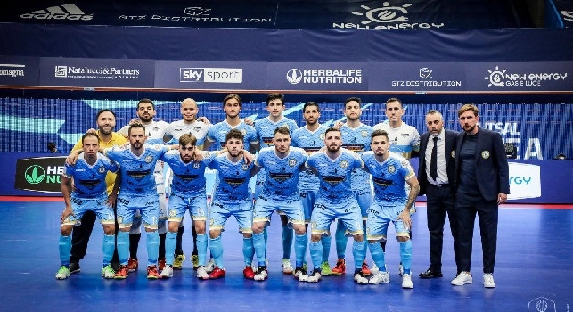 Calcio a 5 - Napoli Futsal, sconfitta al debutto contro i campioni d’Italia. Capitan Perugino: “Bravi tutti, pesano le 4 assenze”. Il presidente: “Organizzazione perfetta, Sky Arena spettacolare”