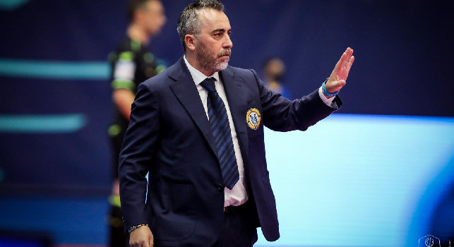 Calcio a 5, debutto in casa con il Ciampino Aniene. Basile: “Tutti a disposizione, sarà un altro Napoli. Il pubblico ci è  mancato l’anno scorso, farà la differenza”