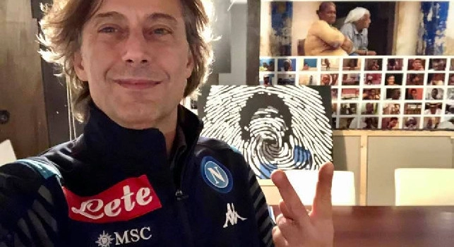 Nuova maglia Napoli Maradona Game, chi è l'artista napoletano del disegno del volto di Diego