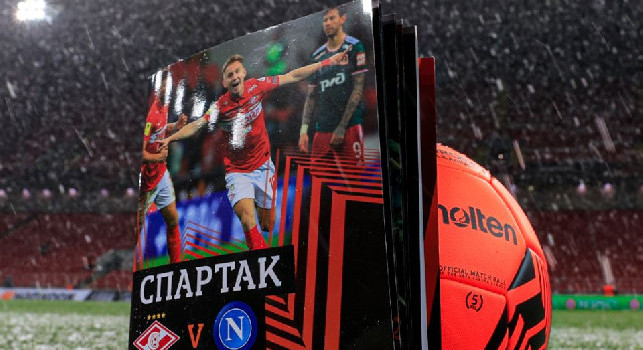 Spartak-Napoli, la neve fa...cambiare il pallone: si giocherà con quello rosso [FOTO]