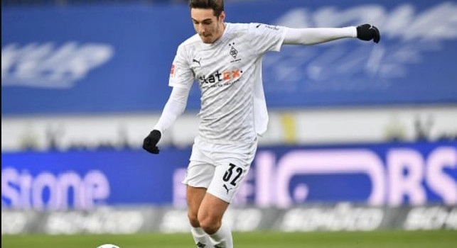 CorSport - Napoli sulle tracce Neuhaus del Borussia M&ouml;nchengladbach. Mandava resta prima scelta per la difesa