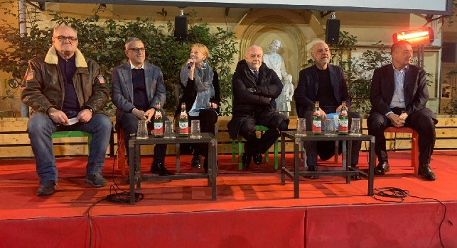 De Laurentiis: Ricorderemo Maradona ogni anno. Leicester? Che partita di Zielinski. Lavoriamo a una serie di 30 episodi. Spalletti il mio miglior tecnico. Squalifica? No comment