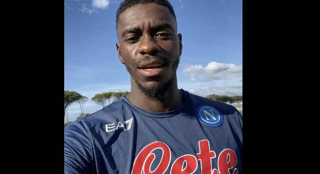 Napoli, Tuanzebe si presenta: Ciao a tutti i tifosi azzurri, non vedo l'ora di vedervi allo stadio: forza Napoli sempre