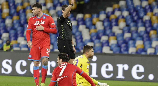 Coppa Italia Napoli-Fiorentina 2-5, moviola Gazzetta: Duncan graziato da Ayroldi. Sbagliato non concedere il vantaggio sul fallo di Fabian