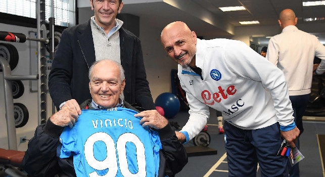 Auguri SSC Napoli 90 anni di Vinicio: &ldquo;Questa citt&agrave; &egrave; casa mia: mi sento 100% napoletano&rdquo;