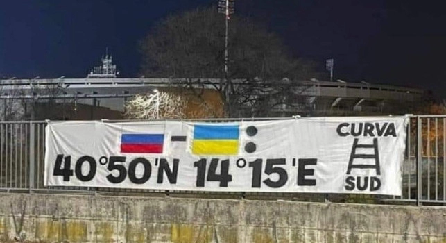 Striscione Verona Napoli Russia Ucraina