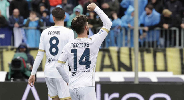 Gazzetta - Mertens si accontenterà ingaggio minimo pur di restare: la riconferma dà un segnale