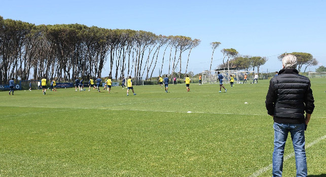 De Laurentiis: Castel Volturno? Qui si respira aria di mare: ho fatto trivellare fino a 20 metri di profondità per vedere se ci fosse mai qualcosa...