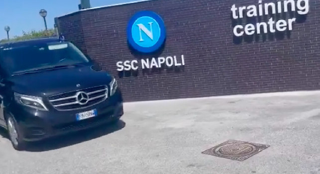Lungo summit a Castel Volturno, un membro dello staff può dire addio
