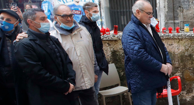 Repubblica - Una messa per Maradona al Duomo con i compagni del 10 Maggio ‘87, non c'è traccia del Napoli attuale